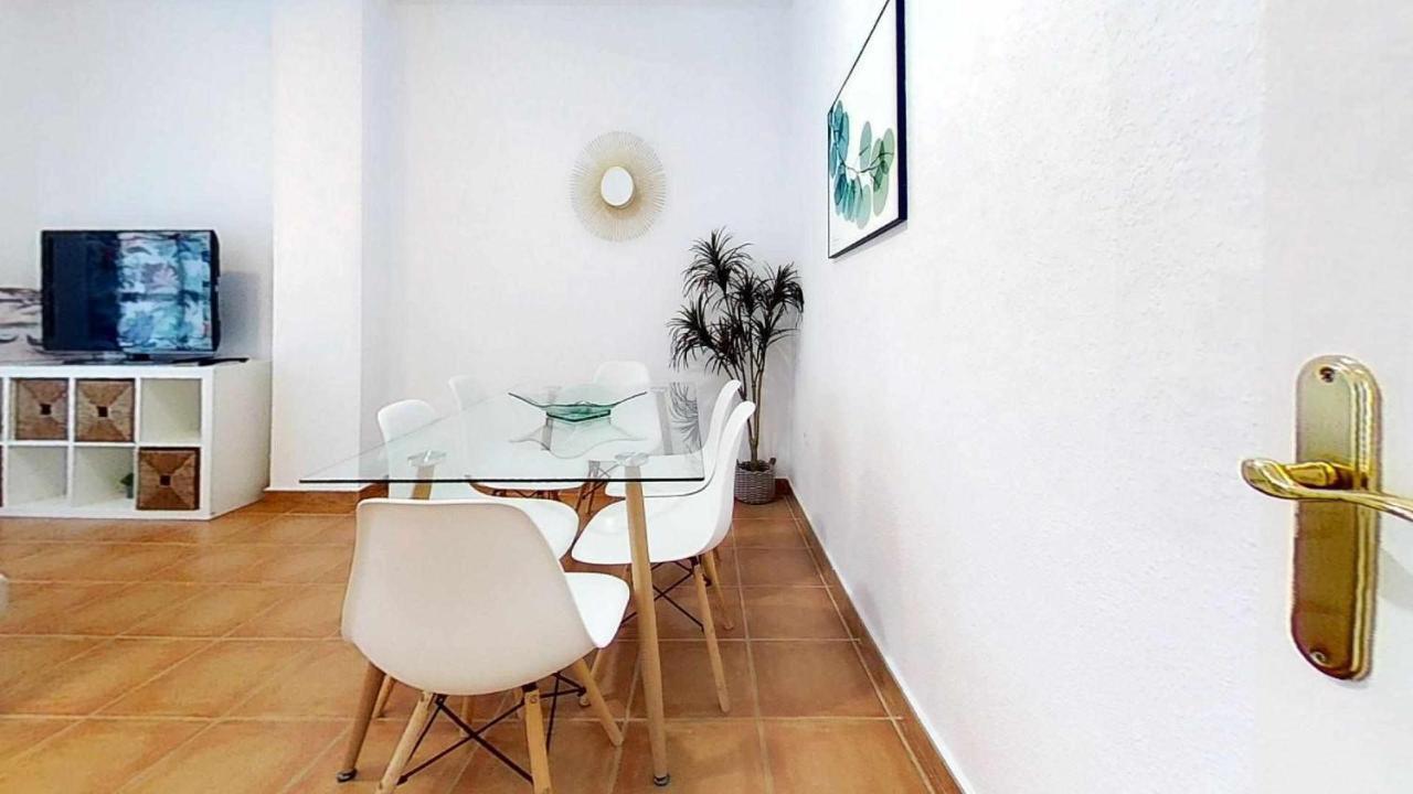 Coqueto Y Practico Apartamento En Pueblo De Zahara 萨阿拉德洛斯阿图内斯 外观 照片
